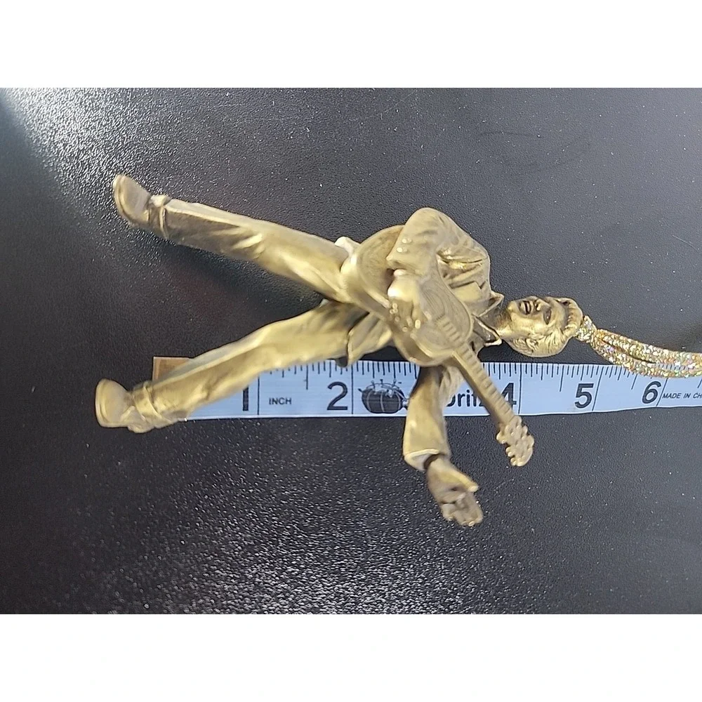 Hallmark Keepsake 1992 Elvis Presley Brass Plated Christmas Ornament‎